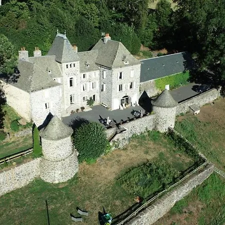 Chateau Du Puech En Aubrac Bed and Breakfast