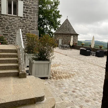 Chateau Du Puech En Aubrac 4*