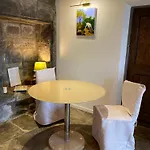 Couette-café Château Du Puech