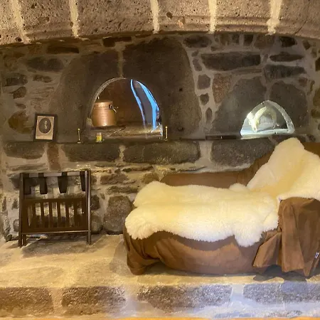 Chateau Du Puech En Aubrac Curieres