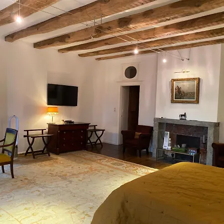 Bed & Breakfast Chateau Du Puech En Aubrac