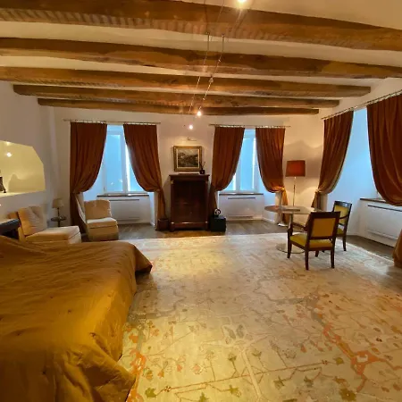 Chateau Du Puech En Aubrac Frühstückspension 4*