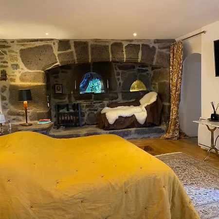 Chateau Du Puech En Aubrac