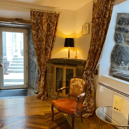 Chateau Du Puech En Aubrac 4* Curieres