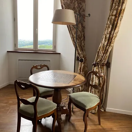 Chateau Du Puech En Aubrac 住宿加早餐酒店 4*