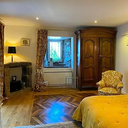Bed and Breakfast Chateau Du Puech En Aubrac Curieres