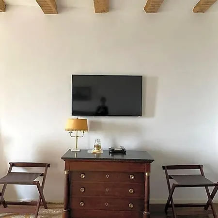 Bed and Breakfast Chateau Du Puech En Aubrac 4*